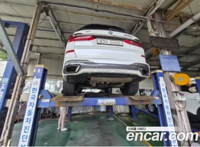 BMW X7 M50d 2019 — пробег 117 334 км