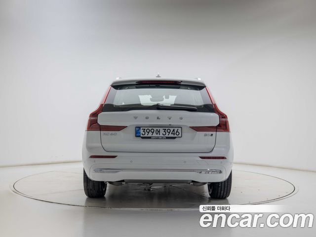 Volvo XC60 B5 Ultra Bright Air Sus — пробег 1 685 км — фото 5 из 5