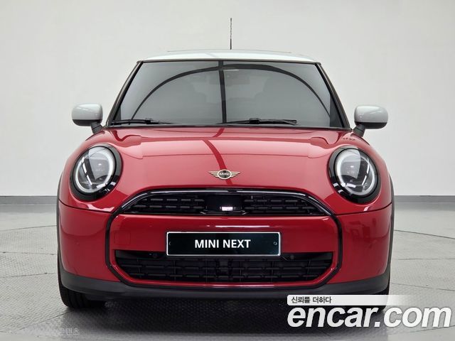 Mini Cooper Classic — пробег 4 243 км — фото 3 из 5