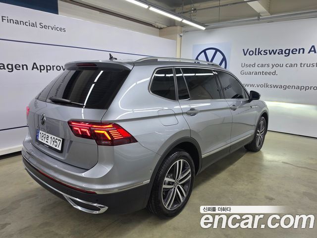 Volkswagen Tiguan 2.0 TSI Prestige — пробег 13 263 км
