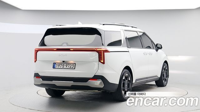 Kia Carnival Diesel 7-Seater Signature — пробег 23 568 км