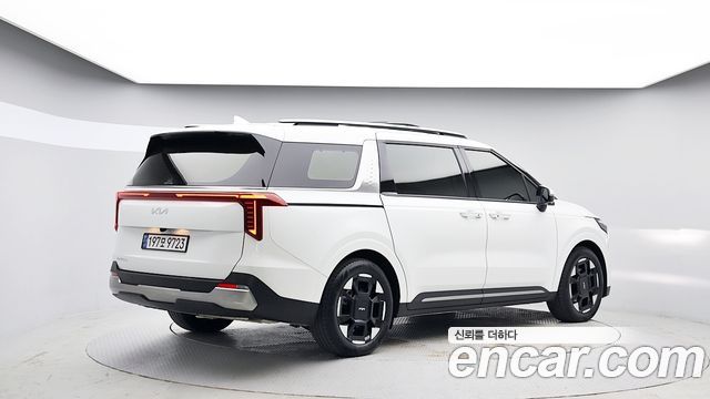 Kia Carnival Diesel 7-Seater Signature — пробег 23 568 км