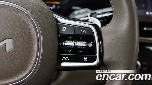 Kia Carnival Diesel 7-Seater Signature — пробег 23 568 км