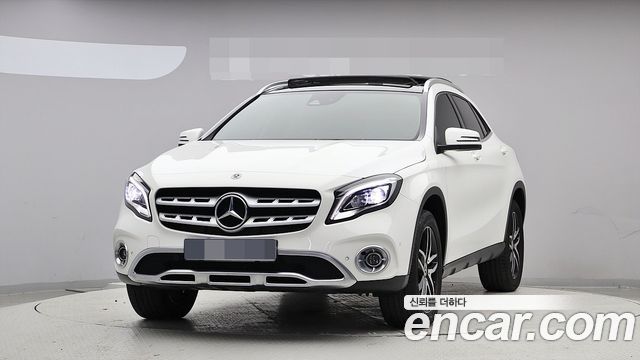 Mercedes-Benz GLA-Class GLA220 Premium — пробег 36 931 км