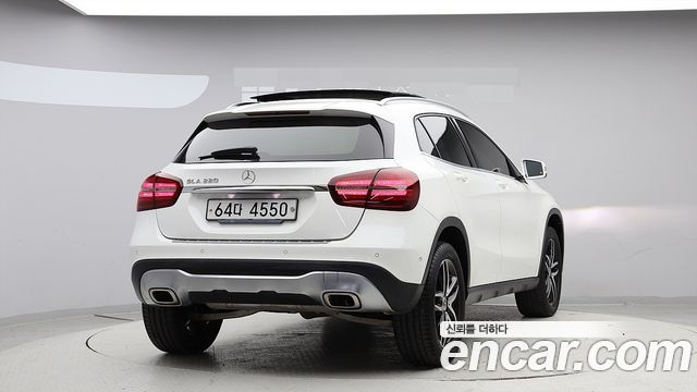 Mercedes-Benz GLA-Class GLA220 Premium — пробег 36 931 км