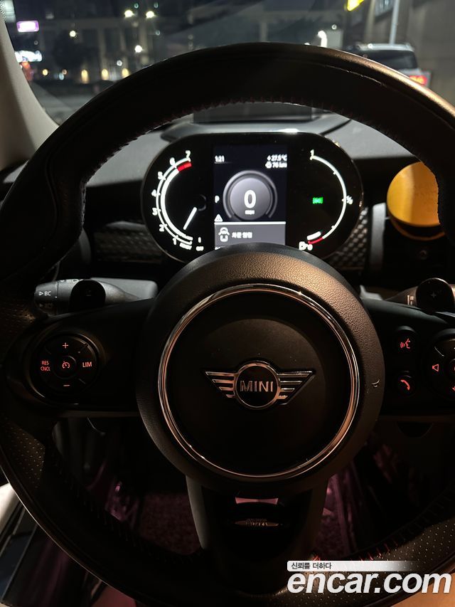 Mini Cooper HIGH 3rd — пробег 50 400 км