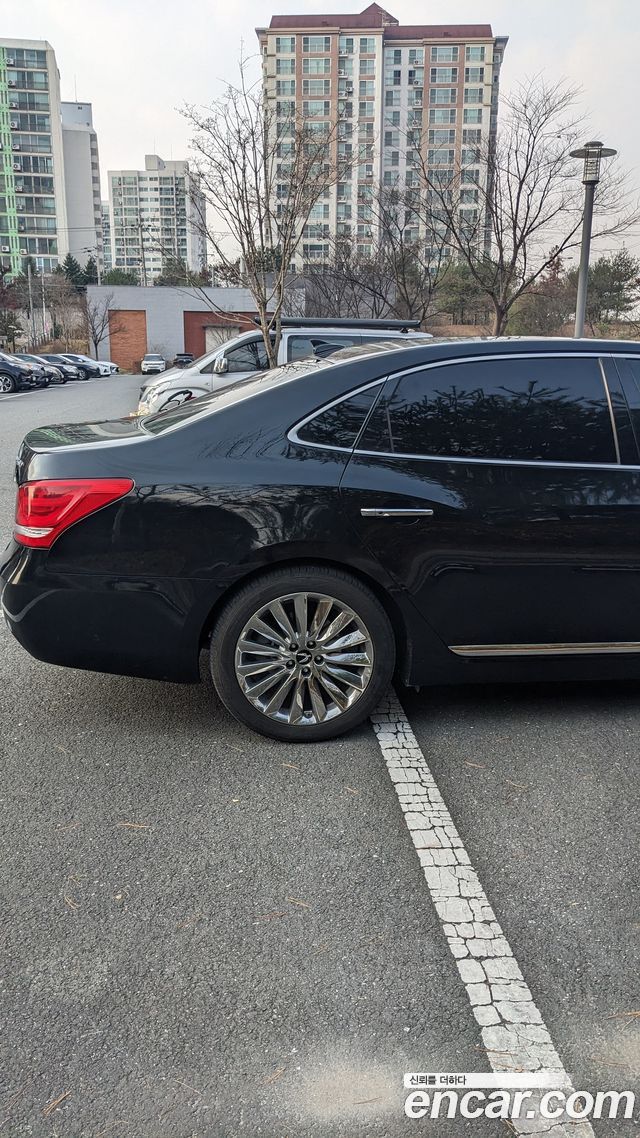 Hyundai Equus VS500 Prestige — пробег 68 000 км