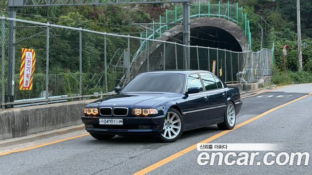 BMW 7-Series 735iL E38 — пробег 207 800 км