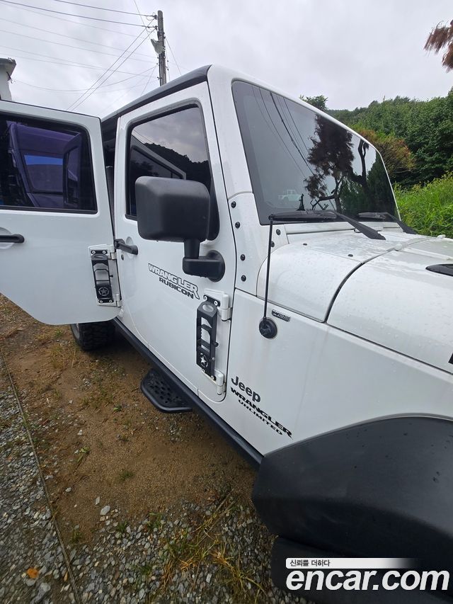 Jeep Wrangler 2.8 Diesel Rubicon 4Door — пробег 216 000 км — фото 3 из 5