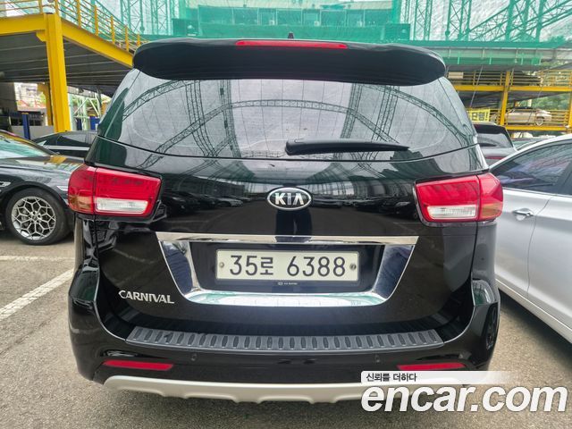Kia Carnival из Кореи Encar