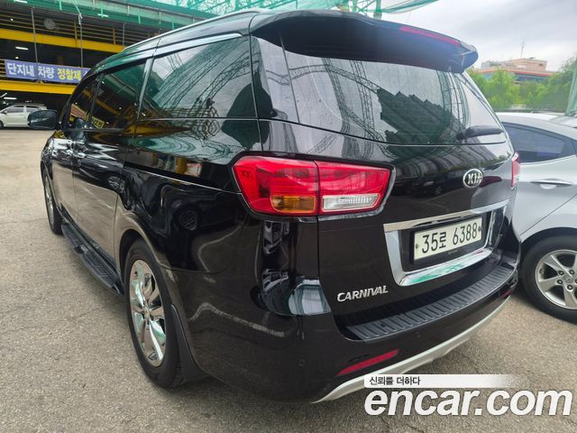 Kia Carnival из Кореи Encar