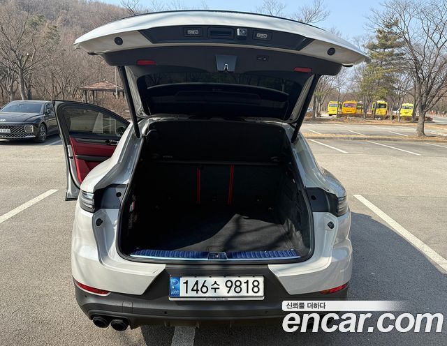 Porsche Cayenne 3.0 Coupe — пробег 53 000 км