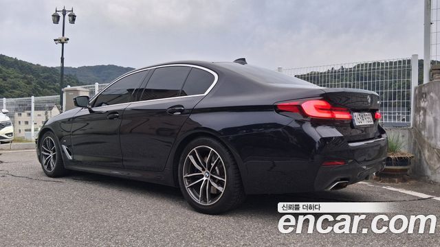 BMW 5-Series 520i M Sport — пробег 57 100 км
