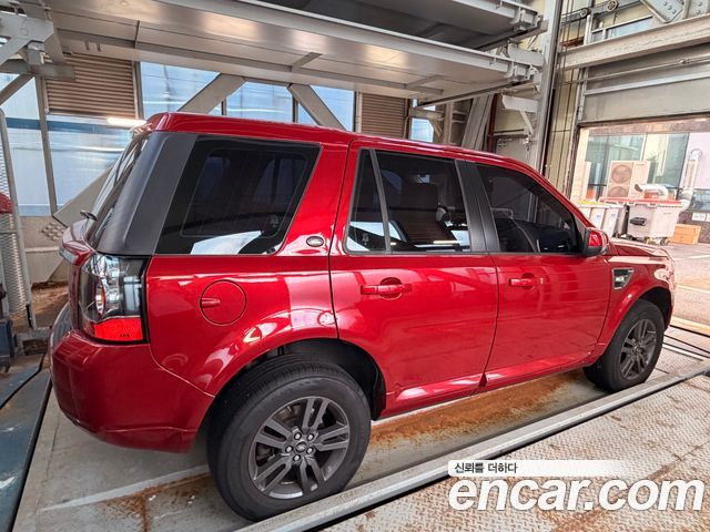 Land Rover Freelander 2.2 SD4 XS — пробег 328 000 км
