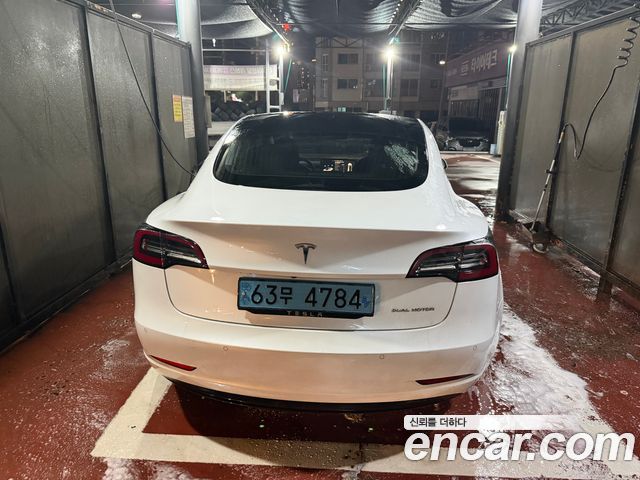 Tesla Model 3 Long Range AWD — пробег 209 700 км