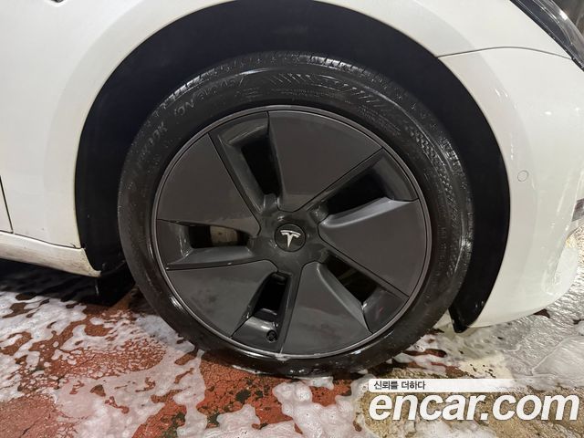 Tesla Model 3 Long Range AWD — пробег 209 700 км