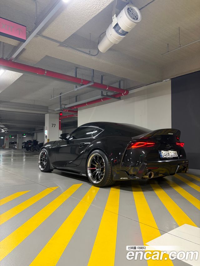 Toyota Supra GR 3.0 — пробег 27 200 км