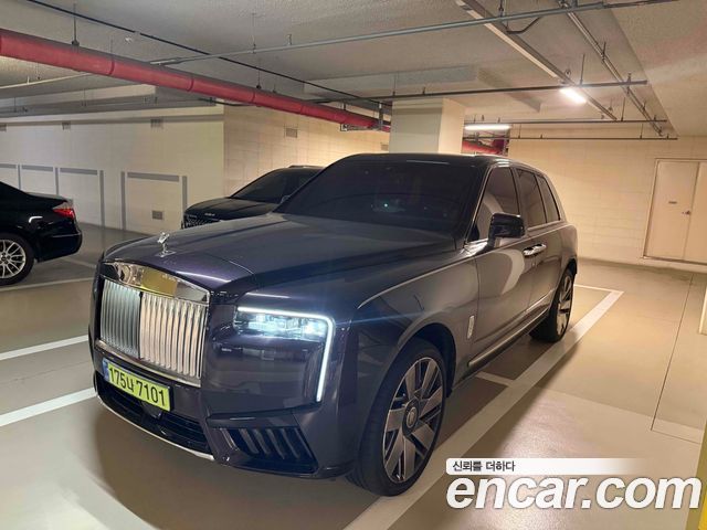 Rolls-Royce Cullinan 6.7 V12 — пробег 12 000 км