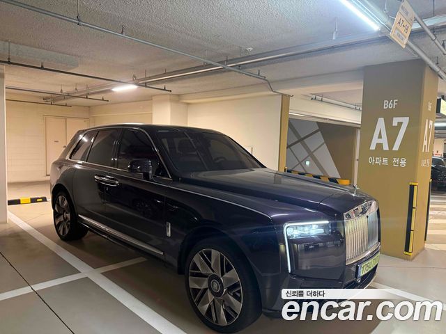 Rolls-Royce Cullinan 6.7 V12 — пробег 12 000 км