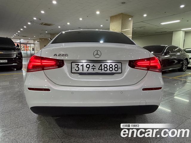 Mercedes-Benz A-Class A220 Sedan — пробег 26 140 км