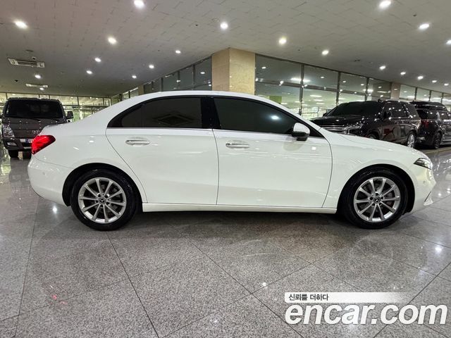 Mercedes-Benz A-Class A220 Sedan — пробег 26 140 км