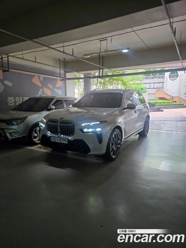 BMW X7 xDrive 40i M Sport 6STR — пробег 19 800 км — фото 4 из 5