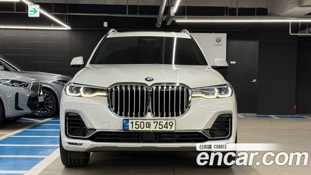 BMW X7 xDrive 40i Design Pure Excellence 6-Seater — пробег 75 349 км — фото 3 из 5
