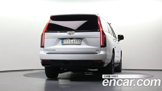Cadillac Escalade 6.2 ESV ESV Sports Platinum — пробег 74 993 км