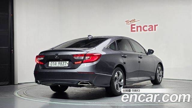Honda Accord 1.5 Turbo — пробег 62 918 км