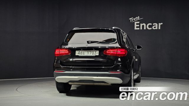 Mercedes-Benz GLC-Class GLC350e 4MATIC Premium — пробег 116 116 км — фото 4 из 5