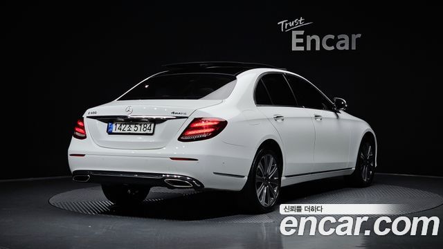 Mercedes-Benz E-Class из Кореи Encar
