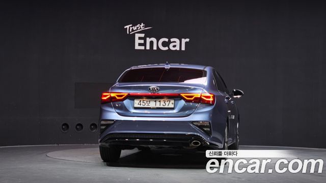 Kia K3 из Кореи Encar