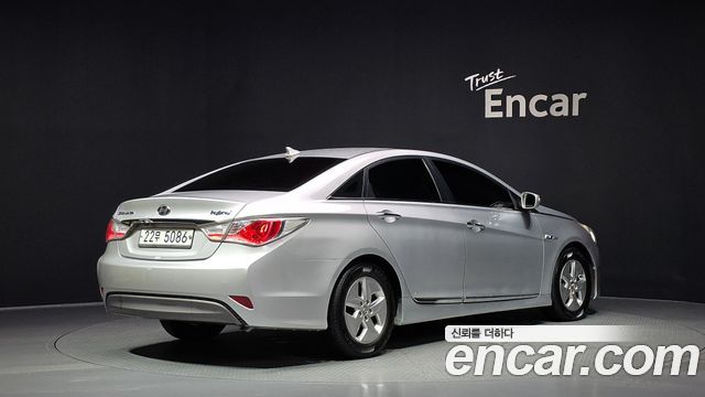 Hyundai Sonata 2.0 Premier — пробег 163 695 км — фото 2 из 5