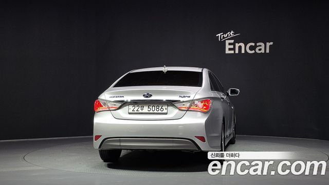 Hyundai Sonata 2.0 Premier — пробег 163 695 км — фото 4 из 5