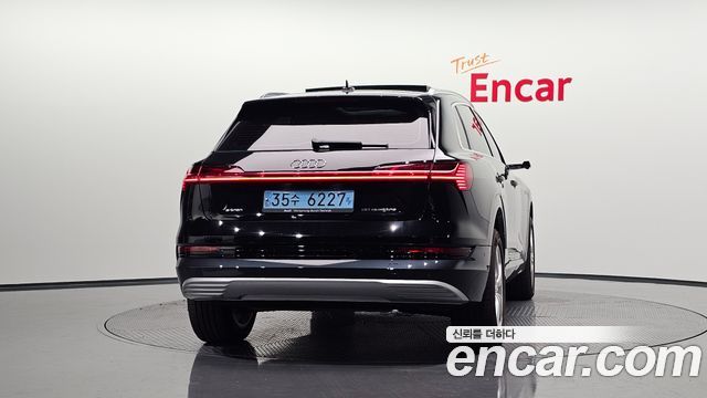 Audi e-tron 50 Quattro — пробег 120 166 км