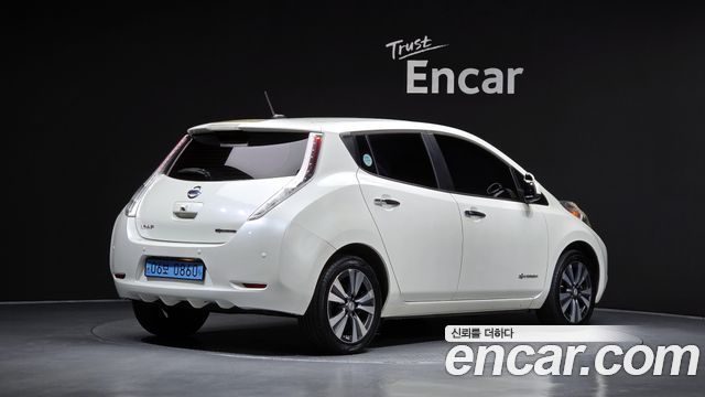 Nissan Leaf из Кореи Encar