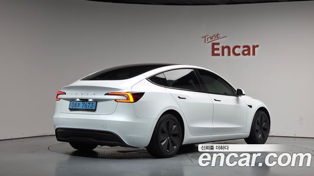Tesla Model 3 RWD — пробег 22 964 км