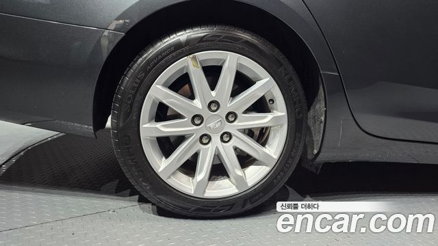 Cadillac CTS 2.0 Luxury — пробег 92 075 км