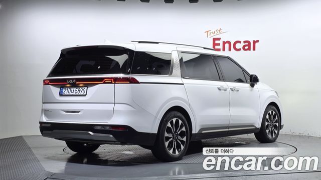 Kia Carnival из Кореи Encar