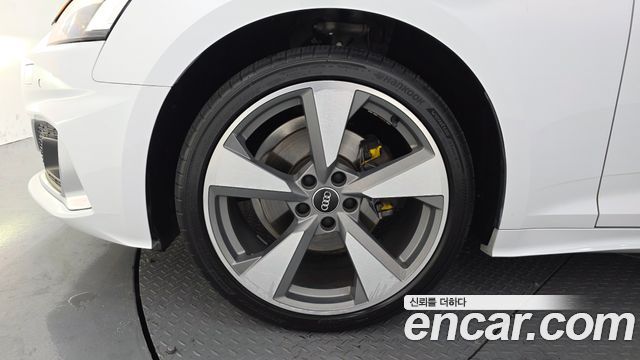 Audi A5 40 TFSI Quattro Sportback — пробег 112 825 км