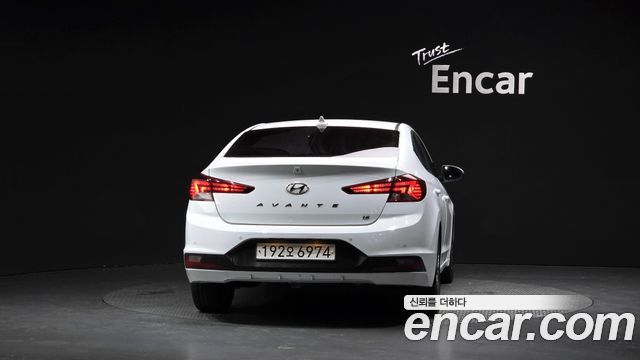 Hyundai AVANTE из Кореи Encar