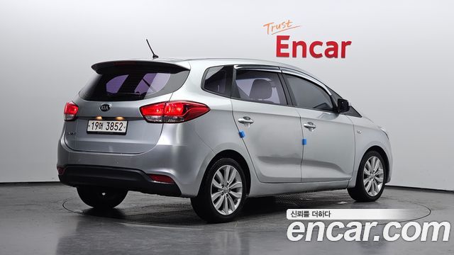 Kia Carens из Кореи Encar