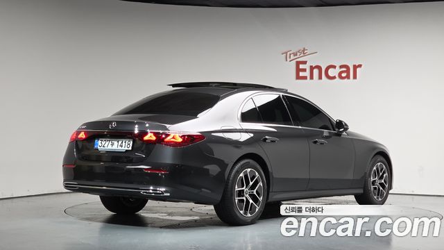 Mercedes-Benz E-Class из Кореи Encar