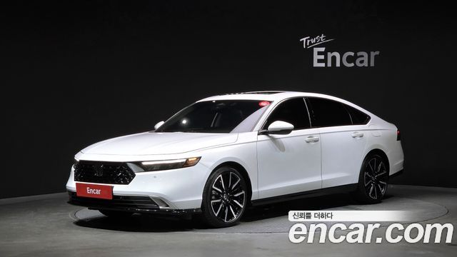 Honda Accord 2.0 Hybrid Touring — пробег 19 250 км