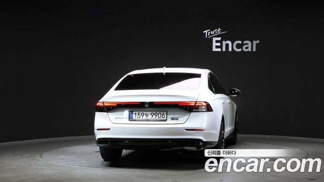 Honda Accord 2.0 Hybrid Touring — пробег 19 250 км