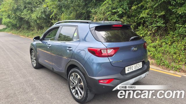 Kia Stonic 1.4 Trendy — пробег 69 950 км — фото 4 из 5