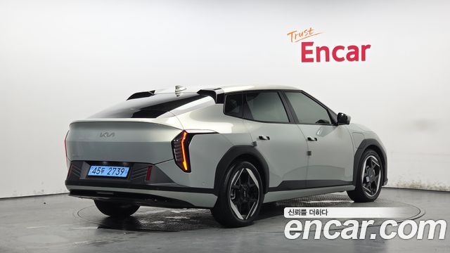 Kia EV4 из Кореи Encar