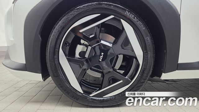 Kia EV4 из Кореи Encar