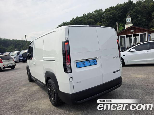 Kia PV5 Cargo Long Long Range Basic — пробег 11 278 км — фото 5 из 5