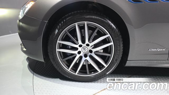 Maserati Ghibli 2.0 Gransport 3rd — пробег 50 366 км